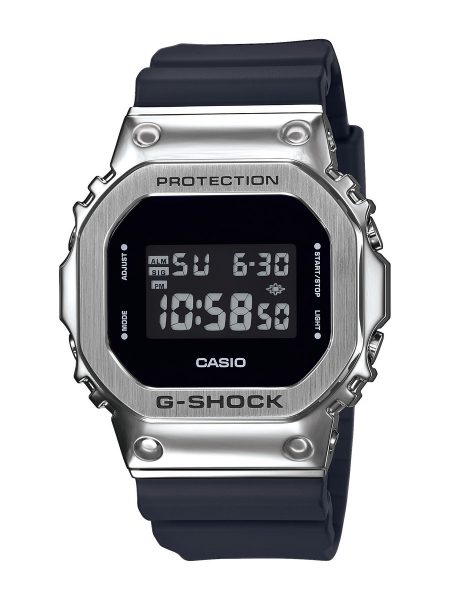 Casio G-Shock Schwarz/Stahl GM-5600-1ER Digital Unisex Uhr