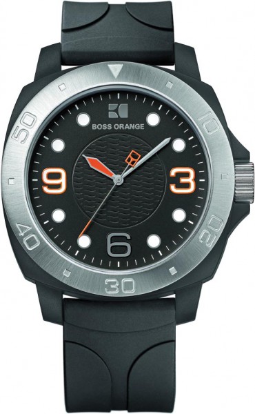 Boss Orange Uhr 1512664 Moderne Herrenuhr der Marke Boss Orange. Die Uhr hat ein schwarzes Lederarmband und silbernes Edelstahlgehäuse mit schwarzer Lünette. Das Ziffernblatt ist schwarz mit weiß und orangefarben mit orangefarbenem Stundenzeiger. Die Lüne
